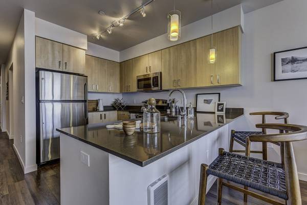 1 Bedroom with Den 506 floor plan
